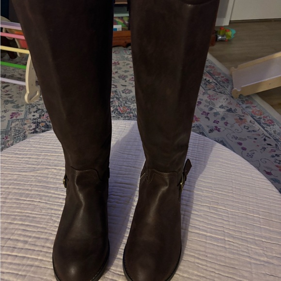 Wide-width Brown Leather Boots